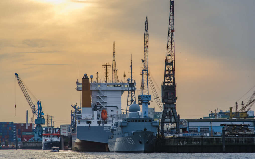 arc welding job wanted, indian welder, welder, indian welders welfare association, arc welding jobs , arc welders, - http://welderswelfare.com/